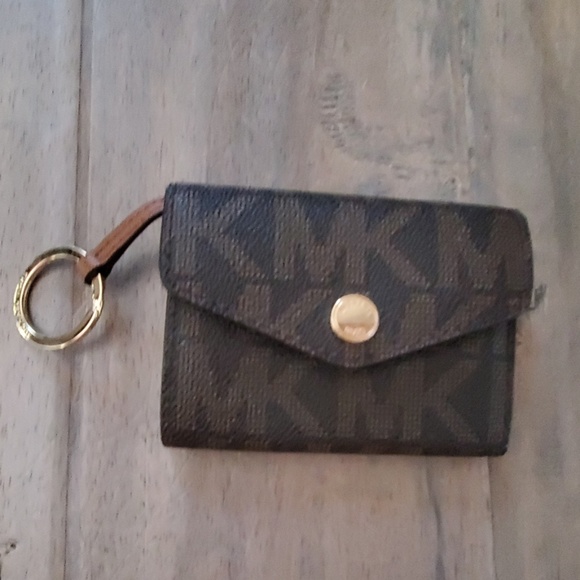 Michael Kors Handbags - Michael Kors coin bag key ring brown signature